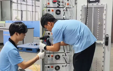 تركيب نظام تخزين طاقة تجاري يعمل ببطارية ليثيوم 60KWH 13